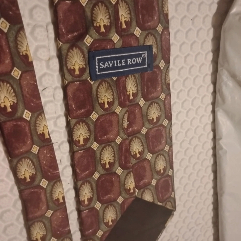 Savile Row Burgundy and Gold Patterned Men's Tie